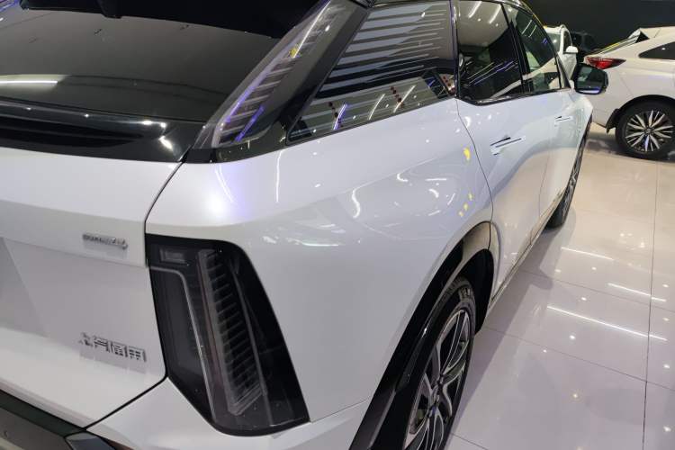 Used Cadillac OPTIQ 2024 Four-Wheel Drive Long-Range Version
