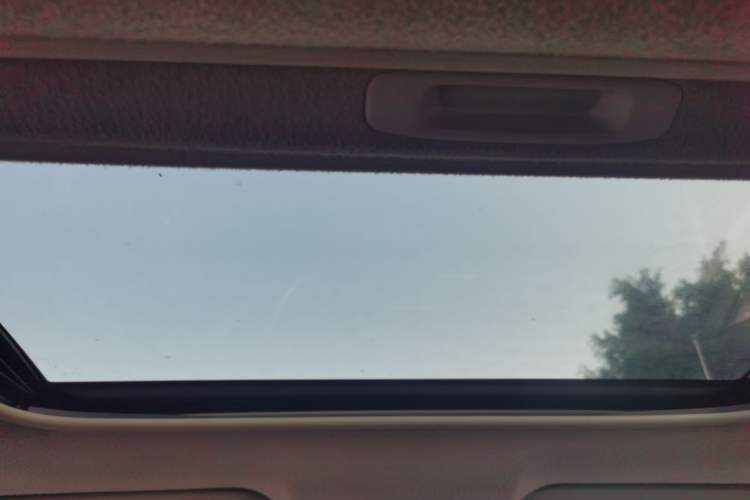 Used Toyota Levin 2017 Revised Dual-Engine 1.8H GS E-CVT Elite Sunroof Version China V Standard