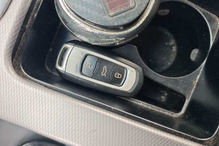 Used Geely Auto Emgrand GL 2018 1.8L DCT Elite Smart Connectivity Version Vehicle Key