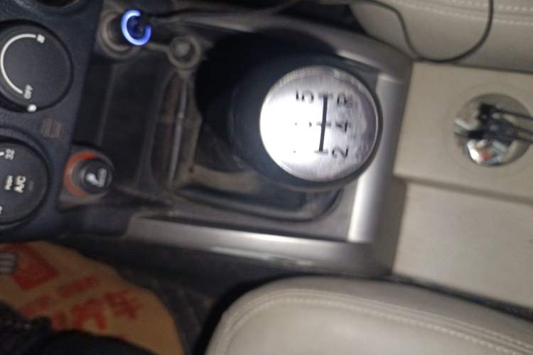 Used Land X8 2012 Explorer Edition 2.0T Diesel 4x2 Luxury Model