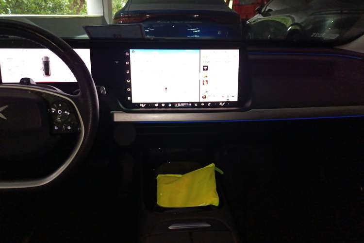 Used XPeng P7 2022 625E Audio And AC Panel