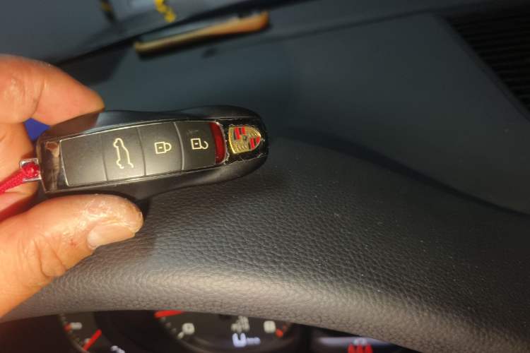 Used Porsche Macan 2018 Macan 2.0T Vehicle Key