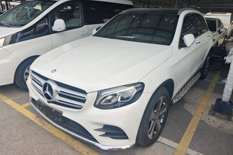 Used Mercedes-Benz GLC 2017 GLC 260 4MATIC Luxury Model