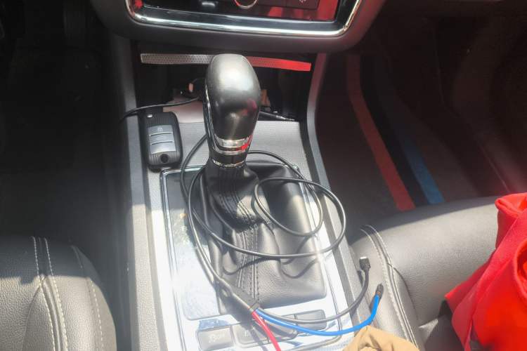 Used Roewe i6 2018 20T Automatic Internet ZhiZun Edition
