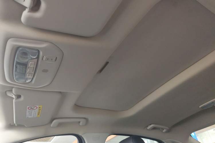 Used Ford Escort 2015 1.5L Automatic Fashion Model Headliner