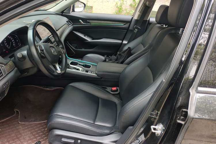 Used Honda Accord 2022 260TURBO Luxury Edition Left Front Seat