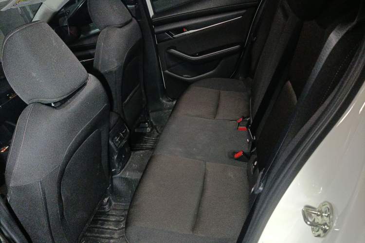 Used Mazda Mazda 3 Axela 2023 1.5L Manual ZhiMei Edition
