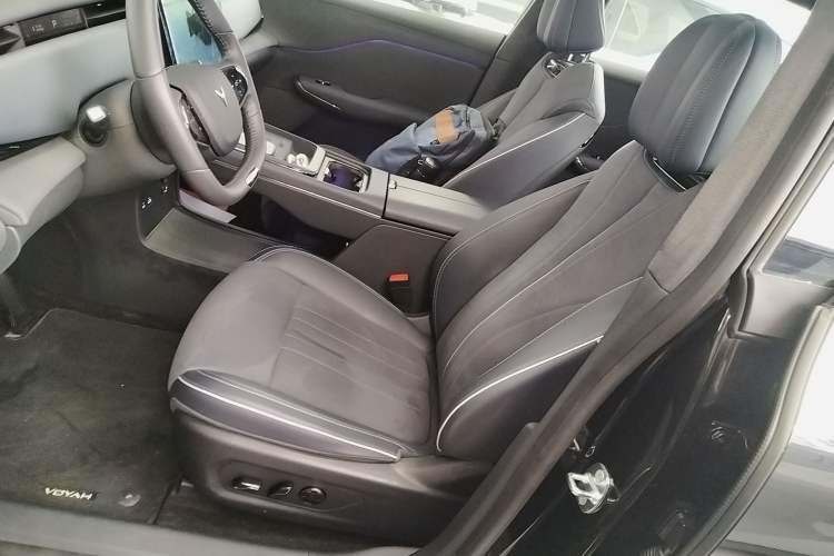 Used VOYAH COURAGE 2024 Four-Wheel Drive Global Edition
