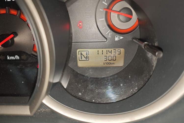 Used Nissan Sylphy 2012 Classic 1.6XE Automatic Comfort Edition Odometer Close Up