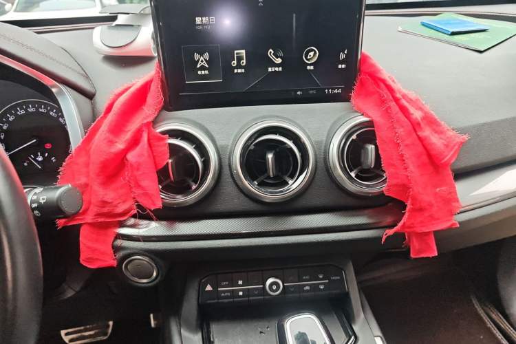 Used Wey VV5 2019 Upgraded Model 2.0T Two-Wheel Drive Ultra-Luxury Version China V Standard