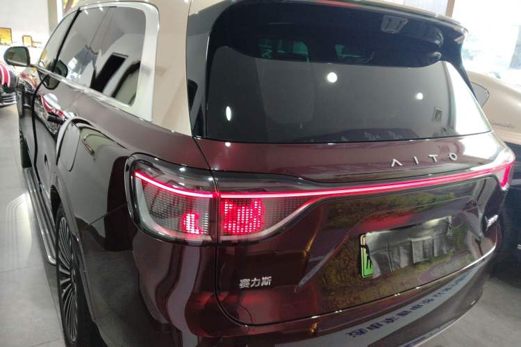 Used Hima AITO M9 2025 Extended-Range Ultra Version 52 kWh 6-Seater
