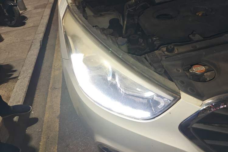 Used Hyundai ix35 2015 2.0L Automatic 2WD Smart Type China IV