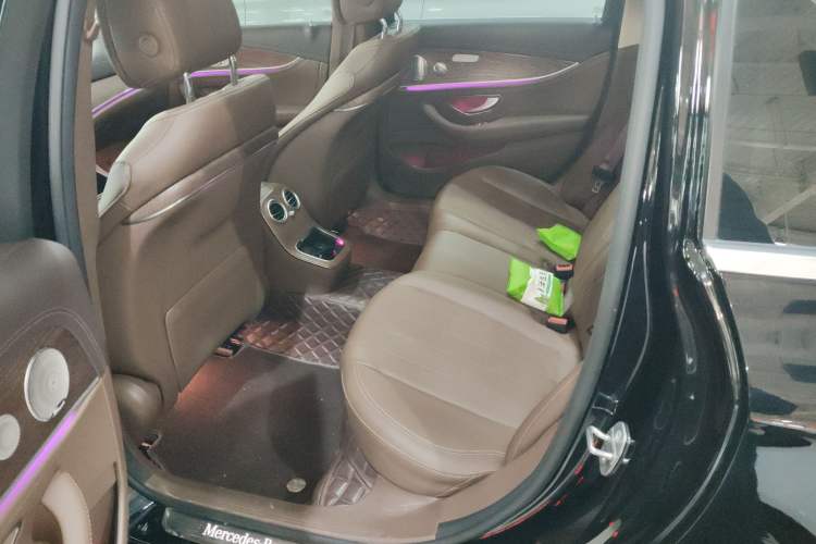 Used Mercedes-Benz E-Class 2023 Updated E 300 L Fashion Edition
