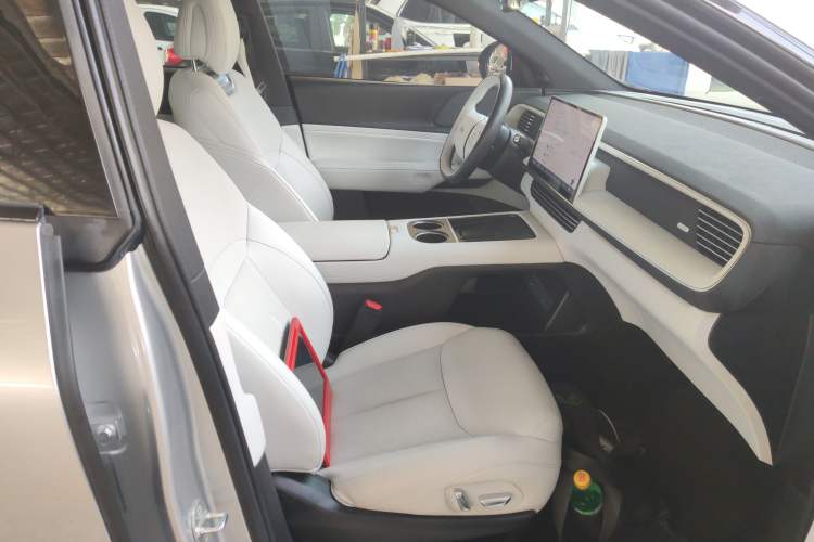 Used XPeng G6 2023 755 Ultra-Long Range Max Right Front Seat