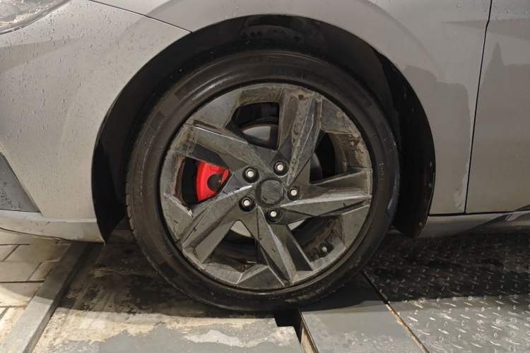 Used Hyundai Elantra 2022 1.5L CVT 20th Anniversary Edition Exterior 4