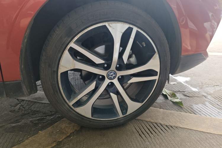 Used Venucia T90 2017 2.0L CVT Leading Edition