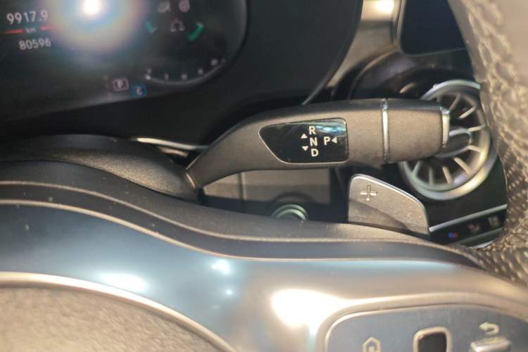 Used Mercedes-Benz C-Class 2020 C 200 L Fashion Edition Sport Version Gear Lever