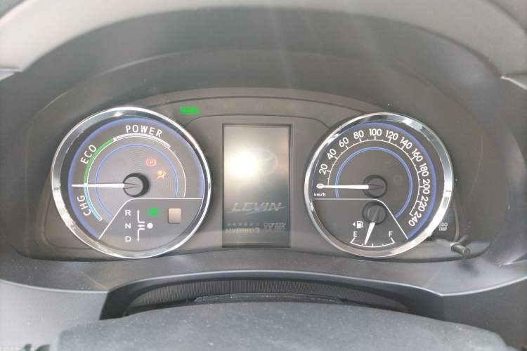 Used Toyota Levin 2016 Dual-Engine 1.8H GS E-CVT Elite Model with Sunroof Instrument Cluster