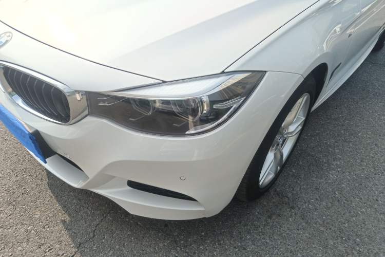 Used BMW 3 Series GT 2020 320i M Sport Package Left Front Headlight