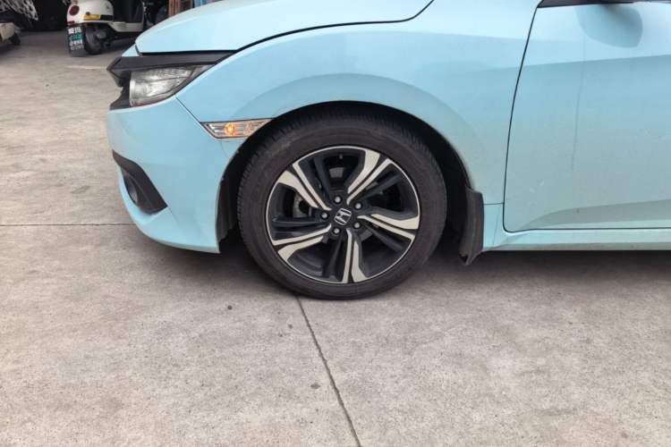 Used Honda Civic 2016 220TURBO CVT Prestige Edition
