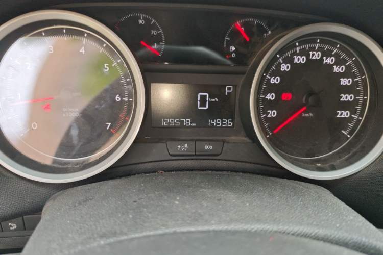 Used Peugeot 408 2014 1.8L Automatic Luxury Edition Odometer Close Up