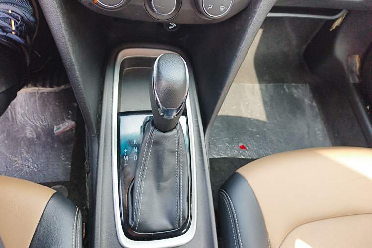 Used Chevrolet Monza 2022 320 Automatic Enjoyment Sunroof Version
