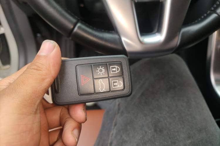 Used Volvo S60 2017 S60L T3 Smart Upgrade Edition
