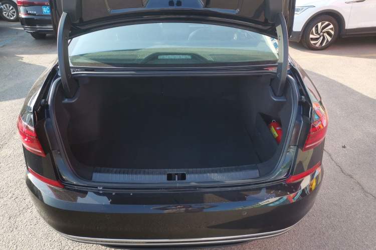 Used Volkswagen Passat 2024 280TSI Business Edition
