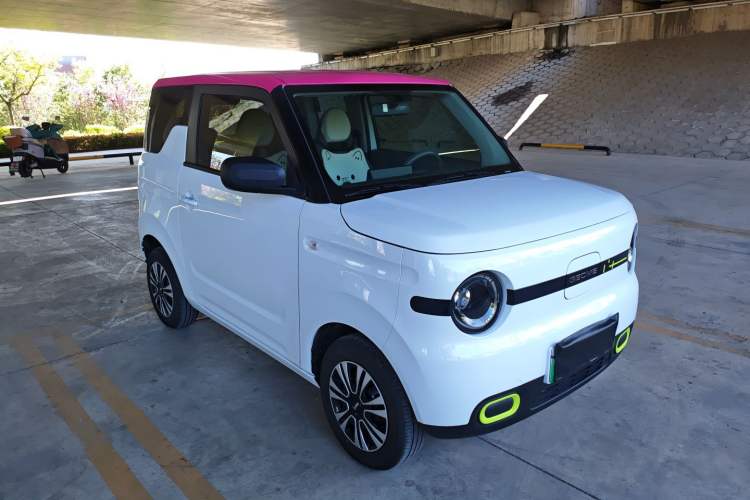 Used Geely Galaxy Panda 2025 210 km – Yuanqi Bear Front Right 45 Deg