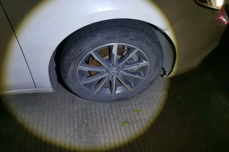 Used Acura TLX-L 2018 2.4L Enjoy Edition Right Front Wheel Hub