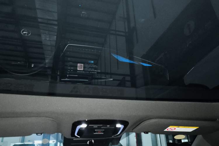 Used Toyota Camry 2026 Model Dual-Engine 2.0HXS Sport Plus Edition
