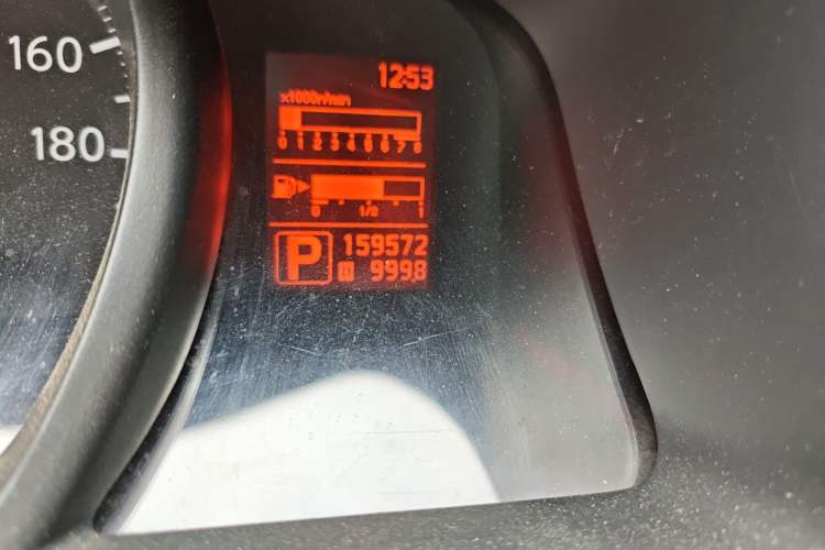 Used Nissan NV200 2014 1.6L CVT Zunya Model China IV Standard
