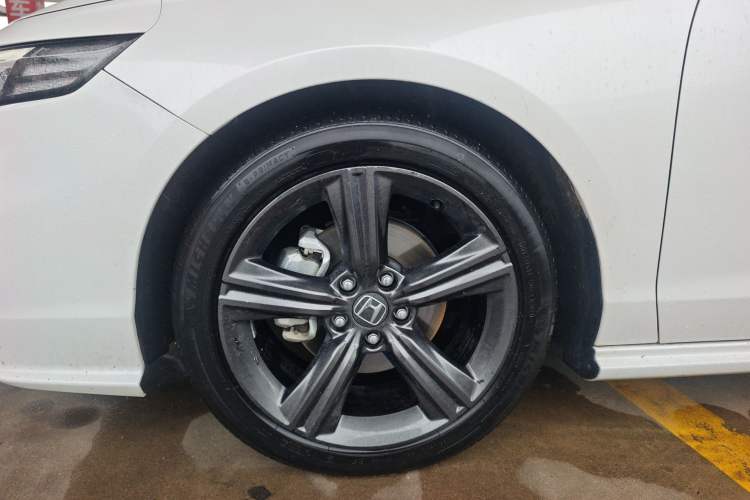 Used Honda Inspire 2023 260TURBO Elegant Edition Left Front Wheel Hub