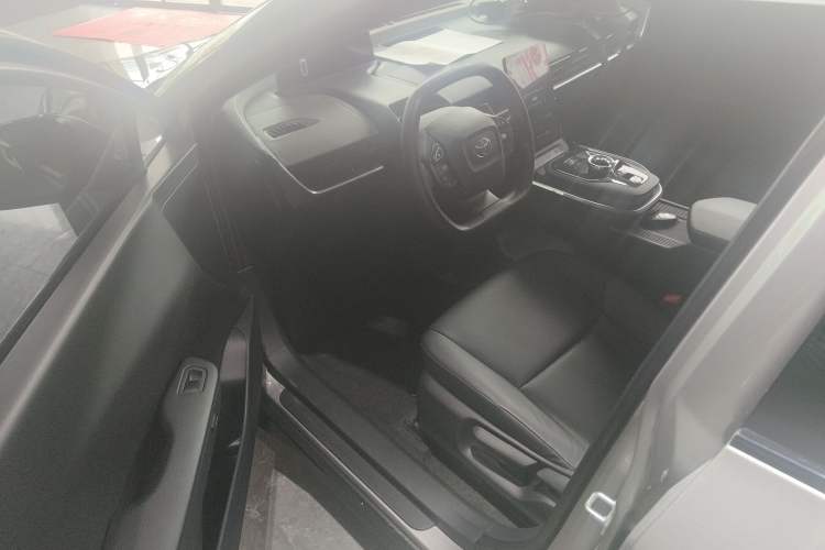 Used Toyota bZ3 2024 517 km Elite PRO Driver Seat