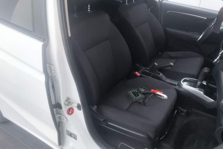 Used Honda Fit 2014 1.5L SE CVT Fashion Model