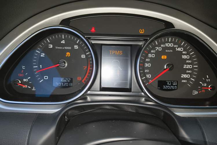 Used Audi Q7 2013 35 TFSI Comfort Model