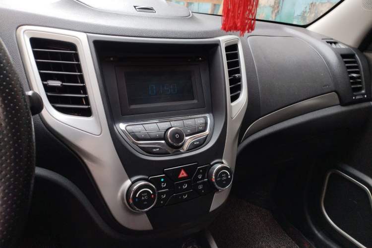 Used Changan CS35 2014 1.6L Manual Luxury Model China IV Standard

