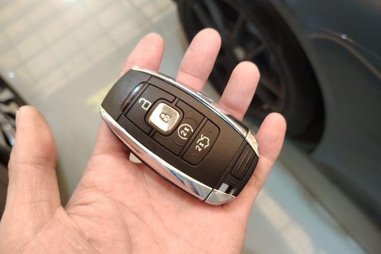 Used Lincoln Continental 2019 2.0T Two-Wheel Drive Luxury Edition China VI Standard