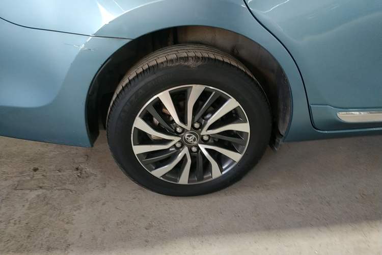 Used Toyota Corolla 2017 Revised Dual-Engine 1.8L E-CVT Elite Edition