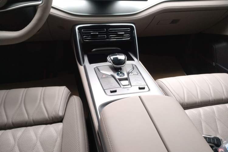 Used BYD Tang New Energy 2025 Intelligent Driving Version DM-i 115KM Flagship Edition
