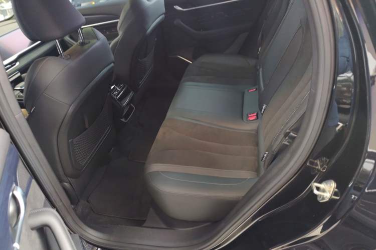 Used Geely Auto Monjaro L 2024 2.0TD High-Power Automatic Two-Wheel Drive Yunqi Version