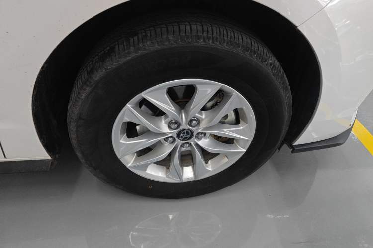 Used Toyota Granvia 2024 2.5L Hybrid Comfort Edition
