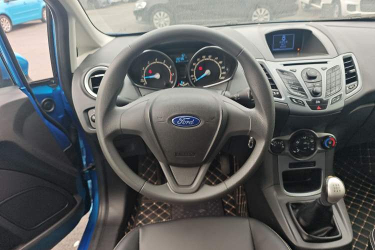 Used Ford Fiesta 2013 Hatchback 1.5L Manual Fashion Edition