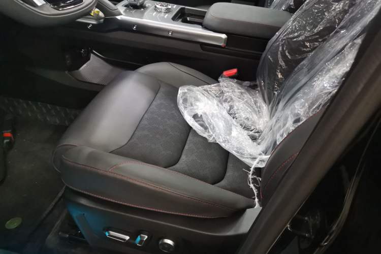 Used JETOUR Traveler 2023 2.0T All-Wheel Drive CrossPRO+