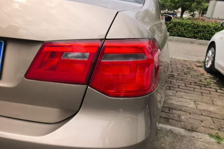 Used Volkswagen Jetta 2015 Value Edition 1.6L Automatic Comfort Version
