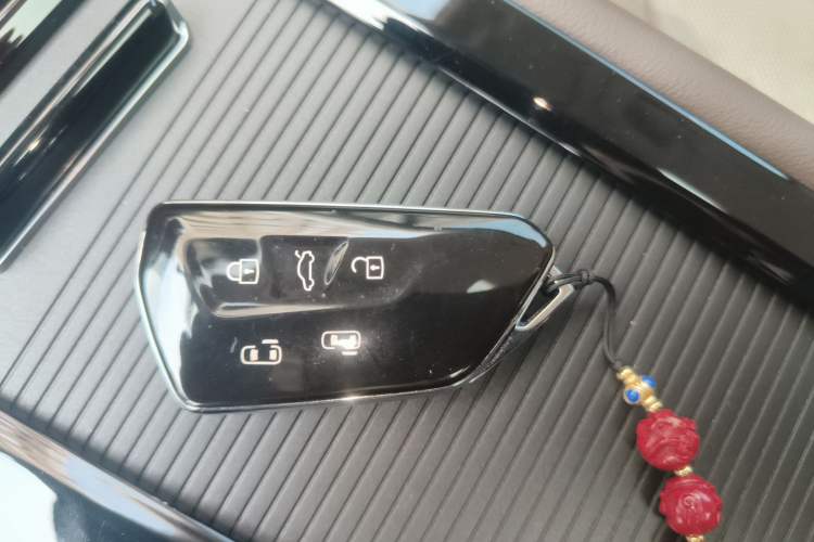 Used Volkswagen Viloran 2023 380TSI Prestige Edition