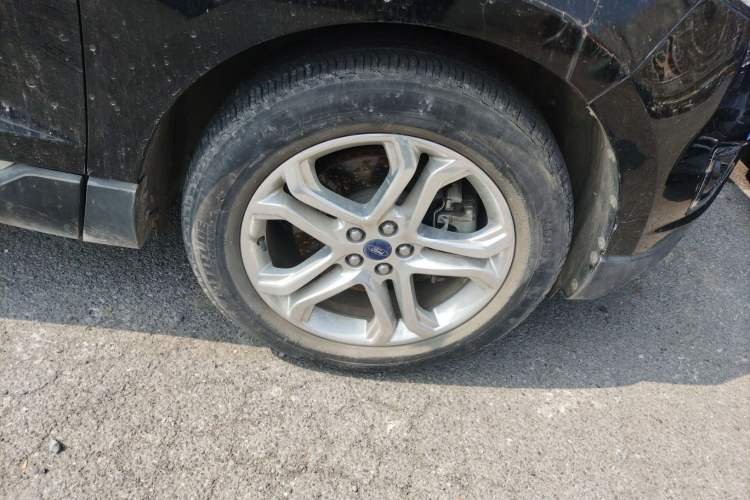 Used Ford Edge 2016 EcoBoost 245 Two-Wheel-Drive Titanium 7-Seater
