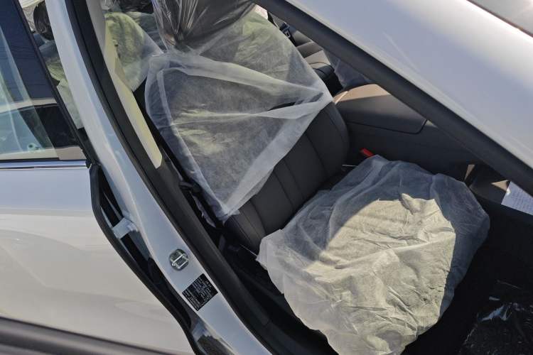 Used Hima H5 2025 Model Range-Extending Pro Right Front Seat