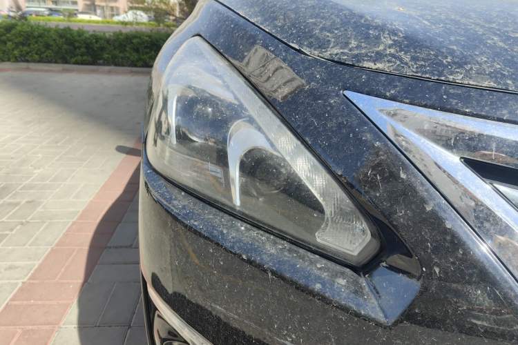 Used Nissan Teana 2013 2.0L XL Comfort Edition Right Front Headlight