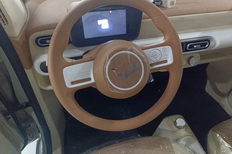 Used Wuling Hongguang MINIEV 2024 3rd Generation 215km Youth Edition